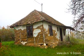 Этот дом продается за 11 000 евро