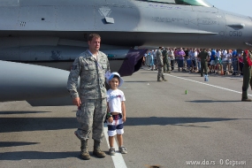 Заклятый друг - истребитель F-16 ВВС США